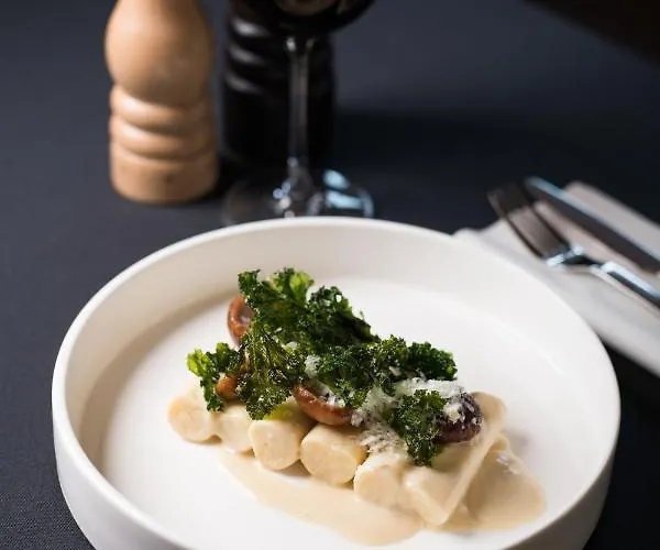 Отель Hot_Elarnia Hotel & Spa 4*